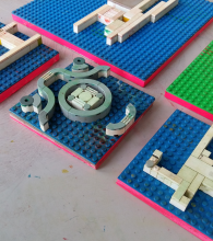 Voorbeelden van lego-zetsels.